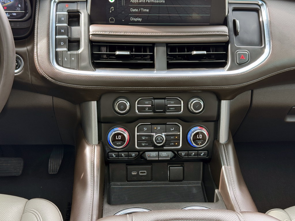 Used 2022 GMC Yukon SLT w/ SLT Premium Package AWD/4WD image 32