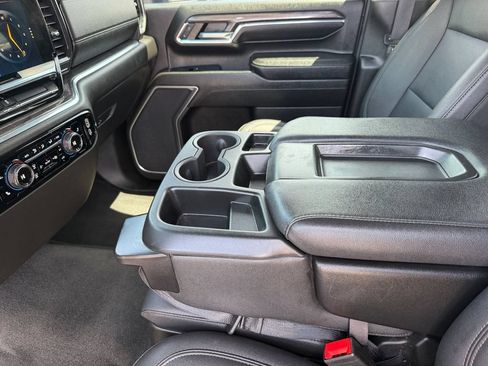 Used 2024 Chevrolet Silverado 2500 LTZ AWD/4WD image 12