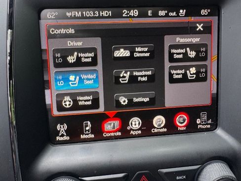 Used 2015 Dodge Durango R/T w/ Technology Group AWD/4WD image 9