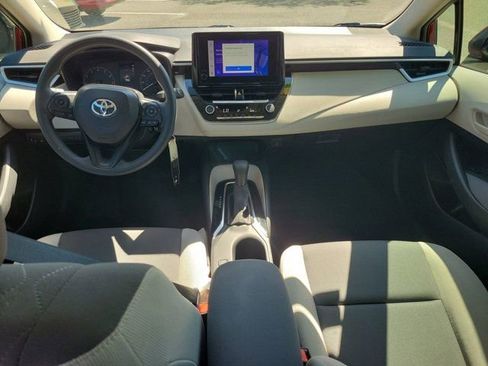 Used 2023 Toyota Corolla LE image 21