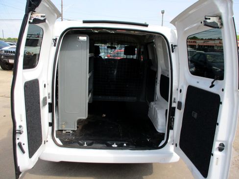 Used 2015 Nissan NV200 SV w/ Back Door Glass Package image 15