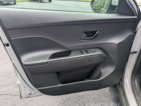 Used 2024 Hyundai Kona SEL AWD/4WD image 11