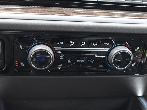 New 2025 Chevrolet Silverado 1500 LT image 28