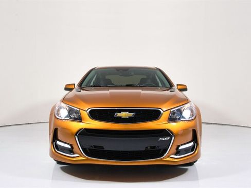 Used 2017 Chevrolet SS RWD image 3