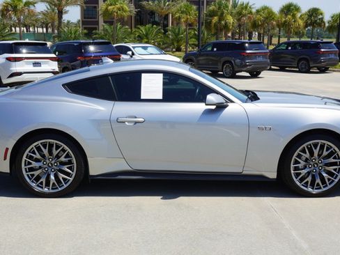 Used 2024 Ford Mustang GT Premium RWD image 4