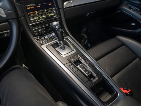 Certified 2016 Porsche 911 Carrera RWD image 13