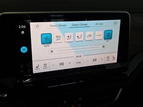 New 2026 Volkswagen Atlas SE image 13