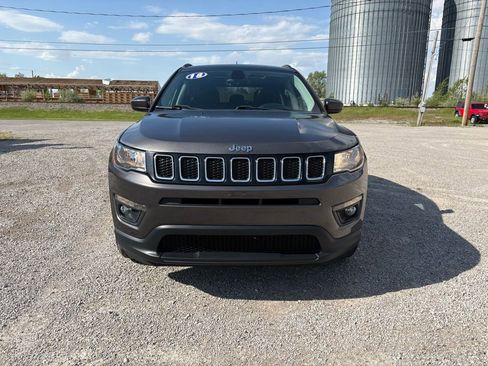 Used 2018 Jeep Compass Latitude w/ Popular Equipment Group AWD/4WD image 23