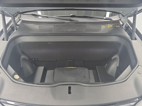Used 2023 Rivian R1S Adventure AWD/4WD image 14