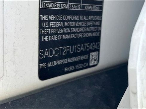 New 2025 Jaguar F-PACE R-Dynamic S image 8