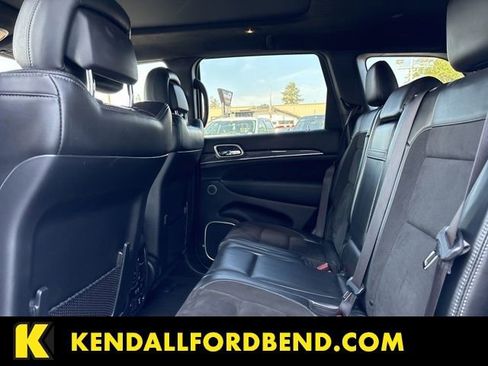 Used 2020 Jeep Grand Cherokee SRT image 16