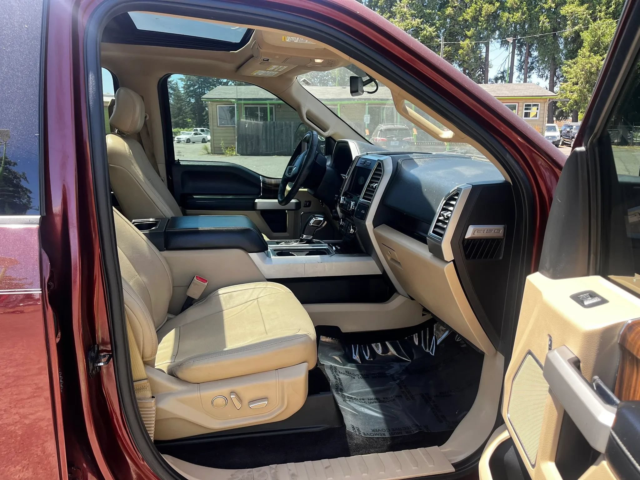 Used 2016 Ford F150 Lariat AWD/4WD image 15