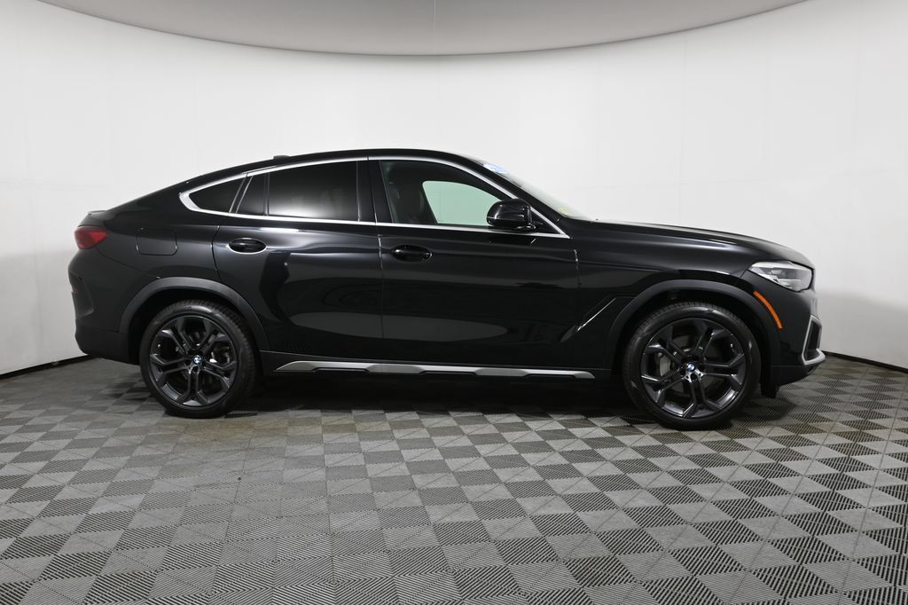 Used 2022 BMW X6 xDrive40i w/ Premium Package AWD/4WD image 8