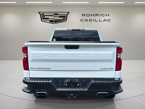 Used 2019 Chevrolet Silverado 1500 Custom Trail Boss w/ Custom Convenience Package AWD/4WD image 6