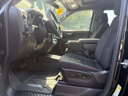 Certified 2025 Chevrolet Silverado 1500 Custom w/ Turbomax Blackout Package AWD/4WD image 9