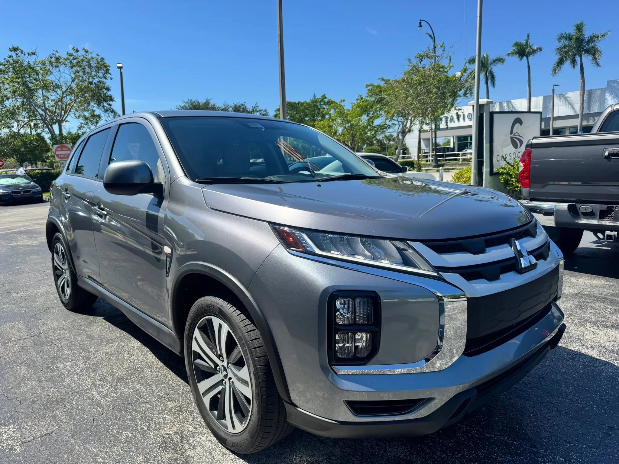 Used 2021 Mitsubishi Outlander Sport Black Edition FWD image 2