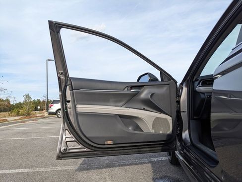 Used 2024 Toyota Camry XSE image 48