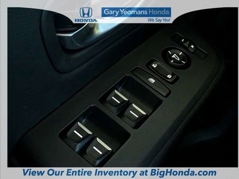 Used 2025 Honda Pilot Touring image 28