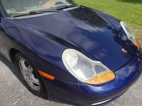 Used 2002 Porsche Boxster RWD image 48