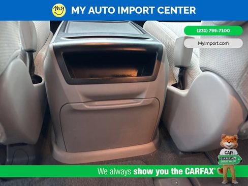 Used 2015 Toyota Sienna LE FWD image 23