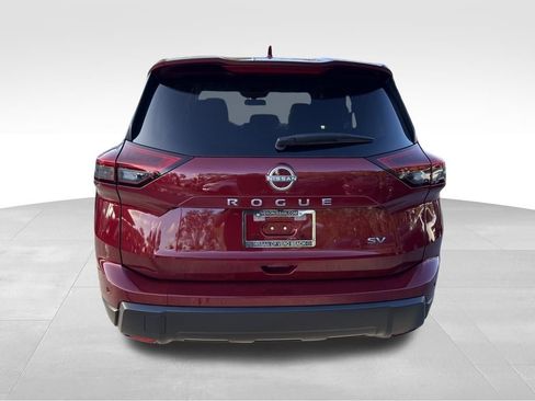 Used 2024 Nissan Rogue SV image 6