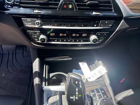 Used 2019 BMW 530e w/ Convenience Package RWD image 15