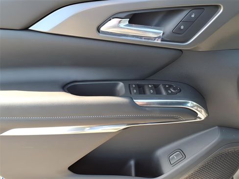 New 2026 Chevrolet Traverse LT w/ Driver Confidence Package image 15