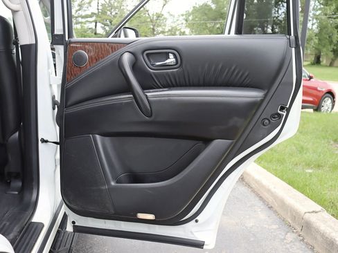 Used 2017 Nissan Armada Platinum AWD/4WD image 39