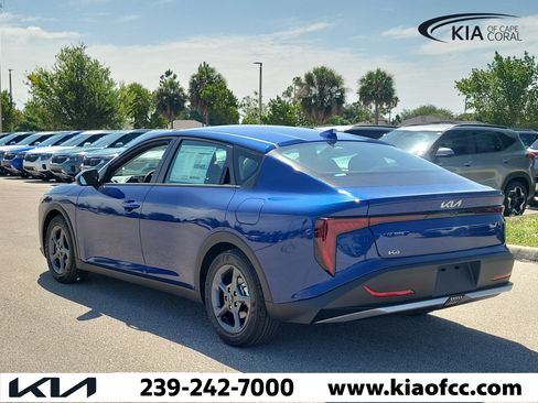 New 2026 Kia K4 FWD image 4