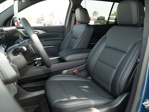 New 2026 Chevrolet Traverse LT w/ Driver Confidence Package image 14