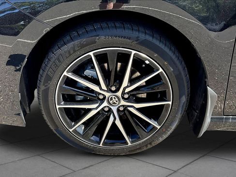 Certified 2024 Toyota Camry SE FWD image 9