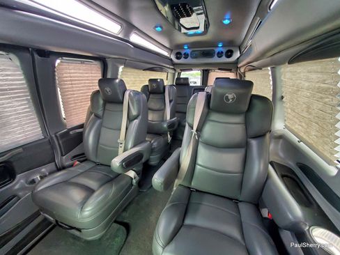 Used 2020 GMC Savana 2500 Extended w/ Enhanced Convenience Package RWD image 28