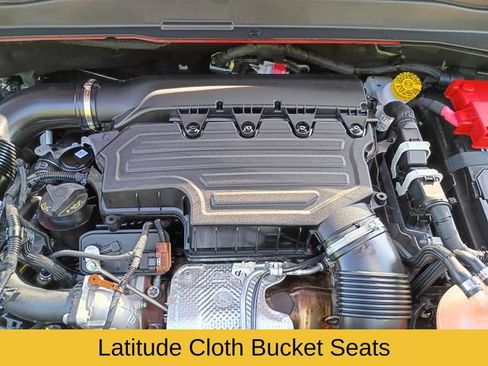 Used 2023 Jeep Renegade Latitude w/ Premium Group AWD/4WD image 21