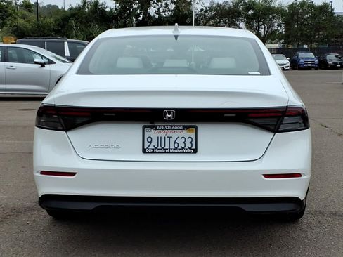 Certified 2023 Honda Accord LX image 5