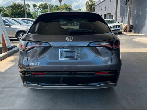 Used 2023 Honda HR-V EX-L image 8