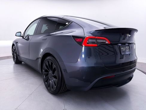 Used 2022 Tesla Model Y Performance AWD/4WD image 13