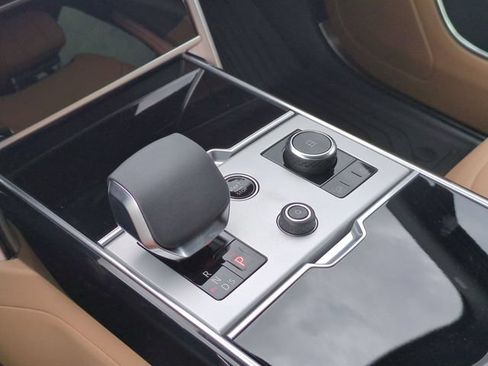 New 2027 Land Rover Range Rover SE AWD/4WD image 9