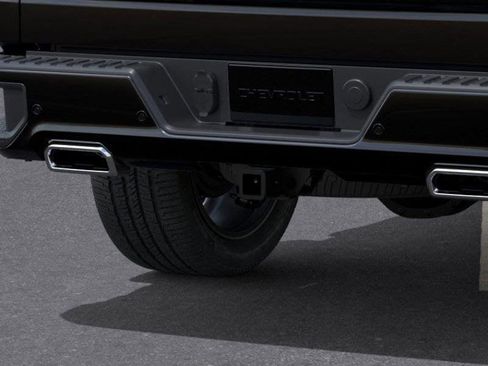 New 2026 Chevrolet Silverado 1500 High Country AWD/4WD image 14