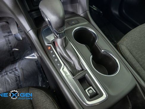 Used 2022 Chevrolet Equinox LT FWD image 22