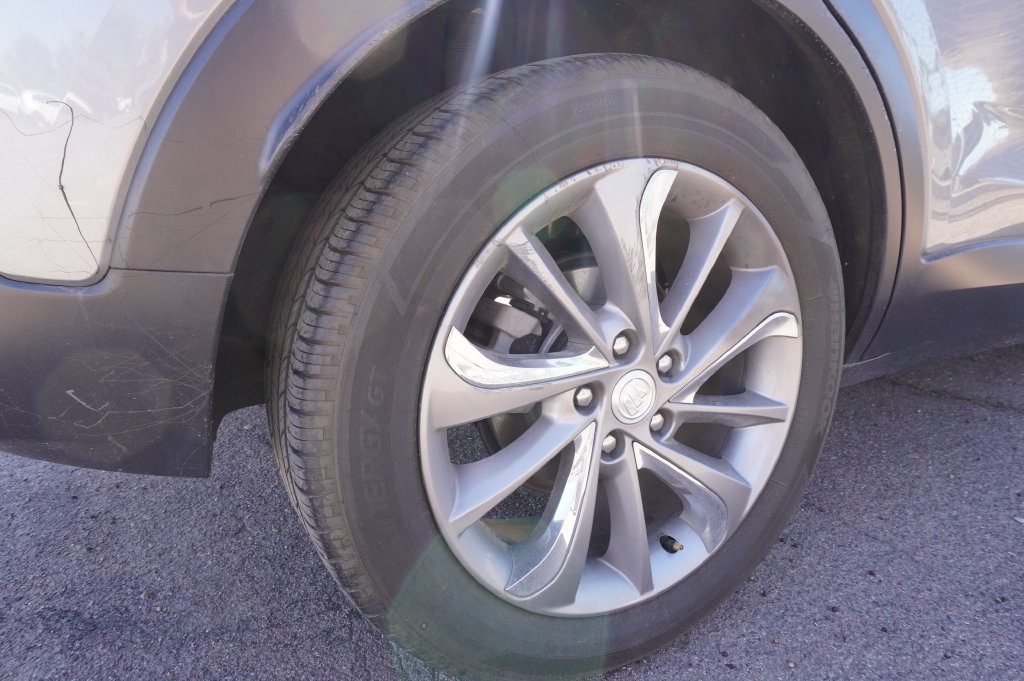 Used 2023 Buick Encore GX Essence w/ Experience Buick Package FWD image 7