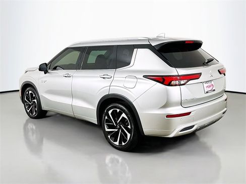Used 2023 Mitsubishi Outlander SEL image 20
