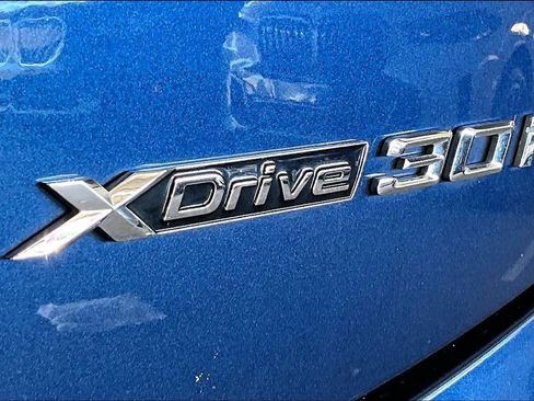 Used 2024 BMW X4 xDrive30i image 10
