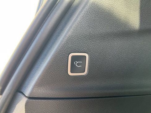 New 2026 Chrysler Pacifica Select image 26