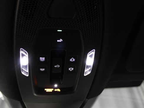 Certified 2025 Porsche Panamera 4 image 35