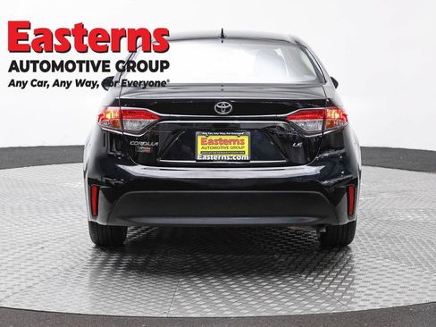 Used 2024 Toyota Corolla LE FWD image 6