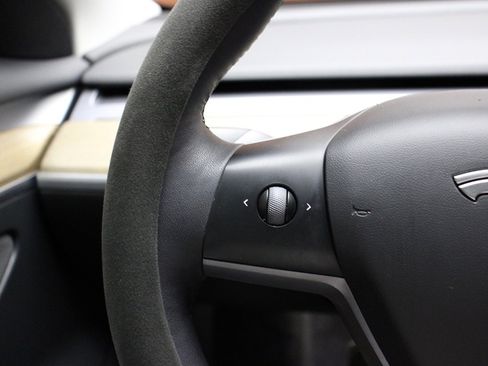 Used 2022 Tesla Model 3 Long Range image 16