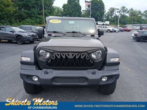 Used 2019 Jeep Wrangler Sport AWD/4WD image 8