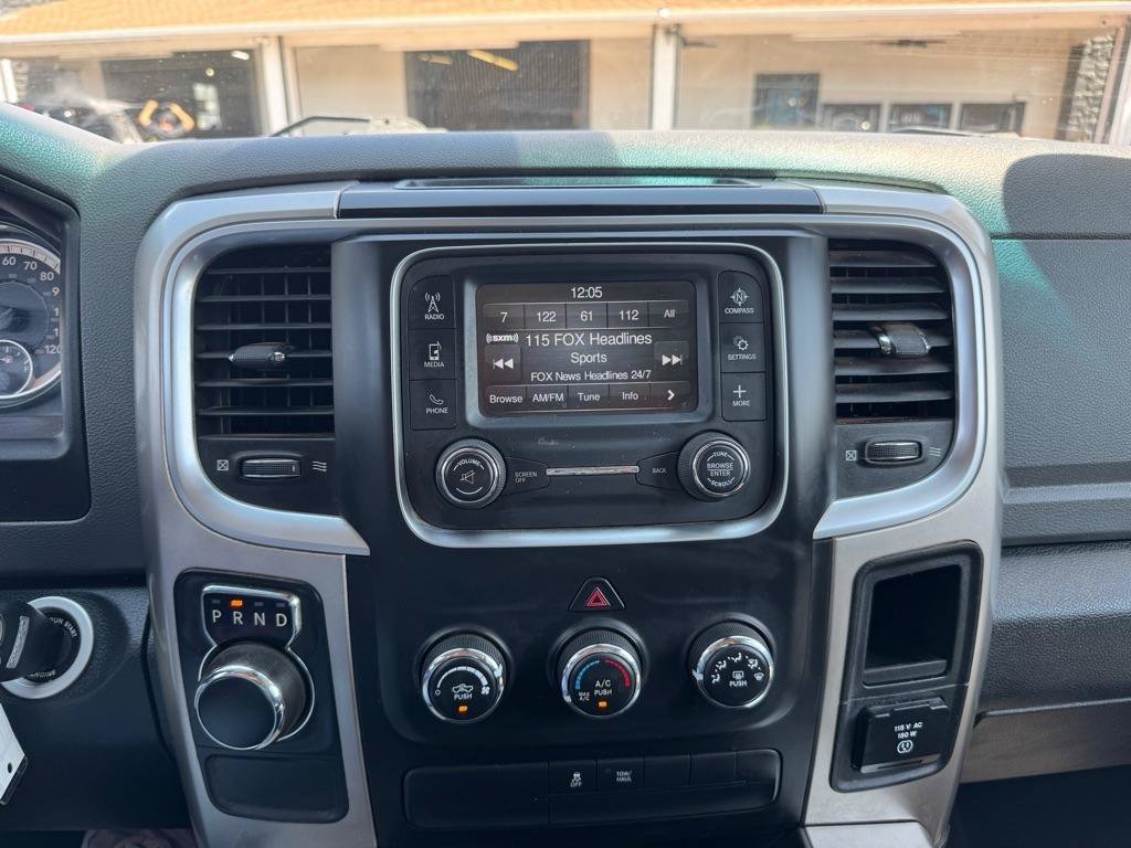 Used 2017 RAM 1500 Classic SLT RWD image 19