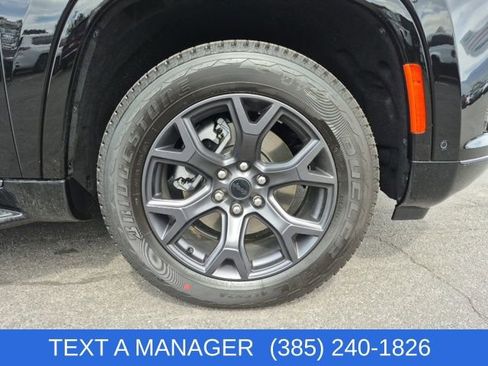 New 2026 Jeep Grand Wagoneer L Limited image 11