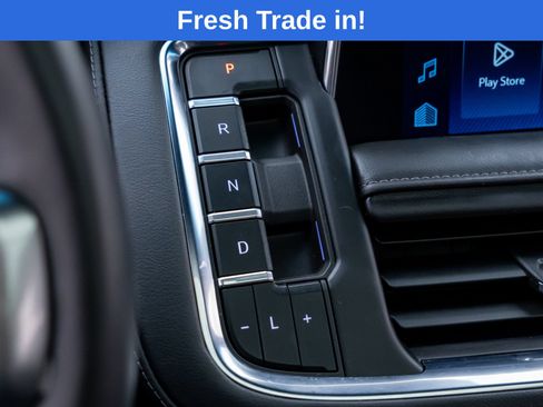 Used 2024 Chevrolet Tahoe Z71 w/ Luxury Package AWD/4WD image 27